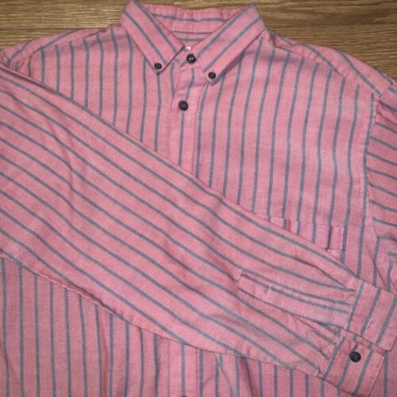 Levi's Men's Red Blue Striped Button Up Collared Shirt Size M Casual - Picture 1 of 10
